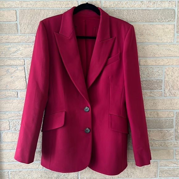 Carolina Herrera Jackets & Blazers - Carolina Herrera blazer Wool Blend single breasted blazer Red Wine size M